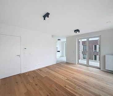 Appartement te huur - Photo 1