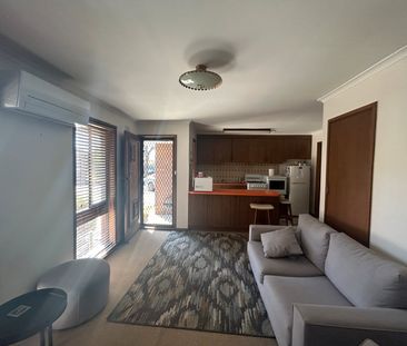 COZY HOME IN GREAT LOCATION! - Photo 3