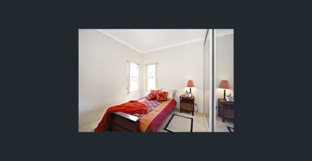 Modern Two Bedroom Apartment in the Heart of Petersham - Photo 4