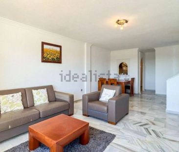 Piso de alquiler en Calle Calle Caracas, 2, Altos de Estepona - Photo 2