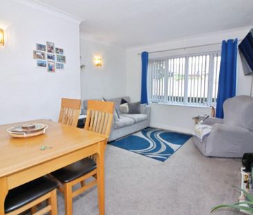 2 bedroom ground floor flat to rent - Photo 1