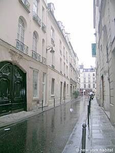 Logement à Paris, Location meublée - Photo 5