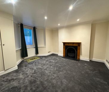 Grovehill Road, Redhill, RH1 - Photo 1