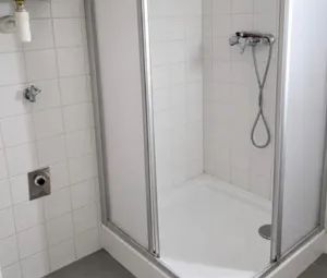 1 Zimmer Gemeinde Wohnung Direktvergabe. - Photo 2
