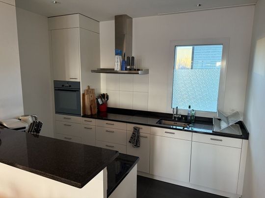 31/2-ROOM APARTMENT IN ZUG, FURNISHED, TEMPORARY - Photo 1