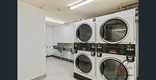 Studio style Apartment! - Photo 1