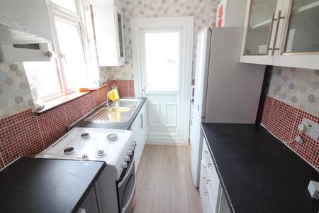 Rosecroft Road, Southall - Photo 5