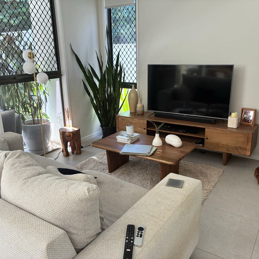Indooroopilly - Photo 1
