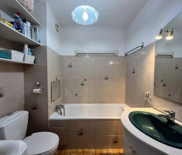 Location Appartement 2 pièces 36m² LA CIOTAT 13600 - Photo 5