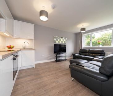 2 Bed Flat, Ruthrieston Gardens, AB10 - Photo 2