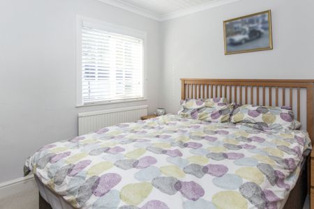 Albert Cottages, Clewer Hill Road, Windsor, SL4 - Photo 2