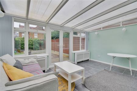 4 bedroom house to rent - Photo 2