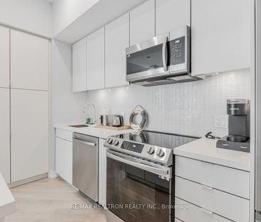 For Lease - 415 Sea Ray Avenue Unit# 127, Innisfil, Ontario - Photo 2