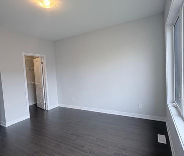 For Lease - 16 Harvey bunker Crescent, Markham, Ontario - Photo 4