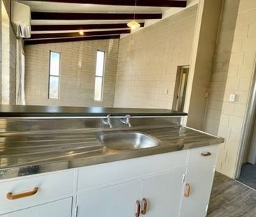 2-Bedroom Unit in Sought-After Hamilton East - Photo 4