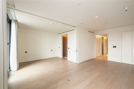 Hanover Square, W1S - Photo 5