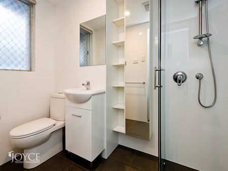 13/122 Terrace Road, Perth WA 6000 - Photo 2