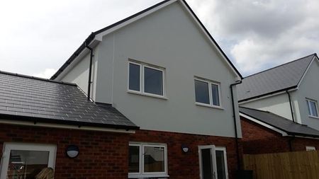 3 bedroom detached house to rent - Photo 2