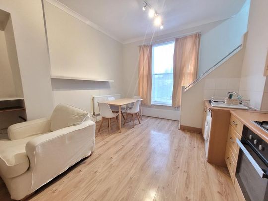 1 bedroom flat to rent - Photo 1