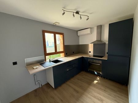 Location Maison 4 pièces 90m² - Photo 3