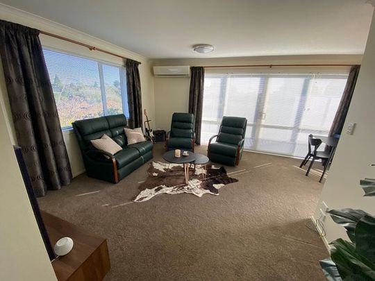 Chic 2BR Unit w/ Balcony in Chartwell - Photo 1