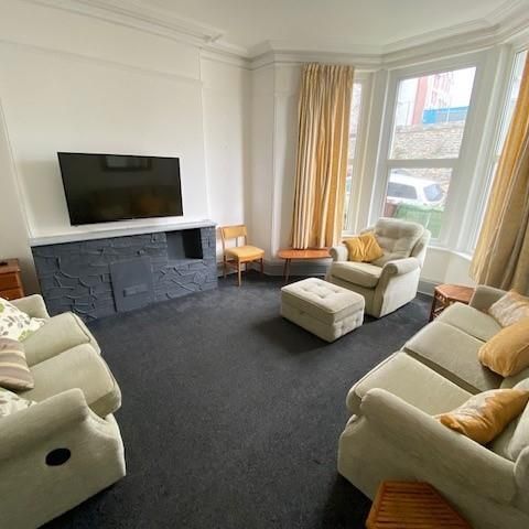 4 bedroom house to rent - Photo 1