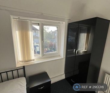 1 bedroom in a house share to rent - Photo 6
