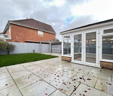 3 bedroom detached house to rent - Photo 3