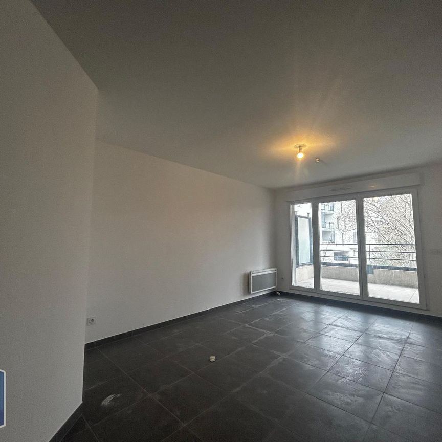 Location Appartement 2 pièces 41m² MARSEILLE 8ème - Photo 1