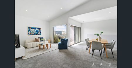 Bright Apartment Living, Walk-To-Everything - Photo 3