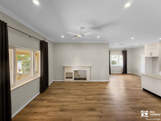 Spacious Family Home + Modern Granny Flat - Photo 1