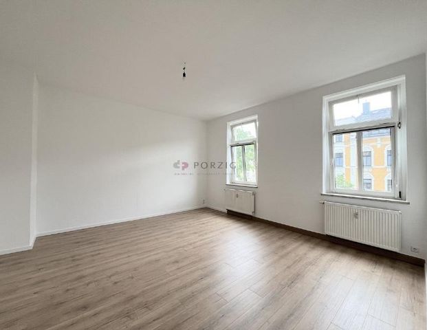 Zwei Zimmer, ein Wow! Frisch renoviert & sofort einziehbereit in Altendorf - Foto 1
