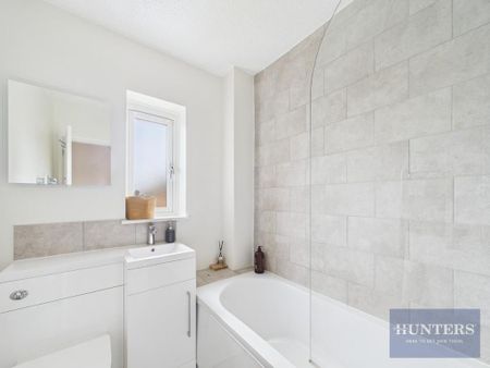 2 bedroom semi-detached house to rent - Photo 5