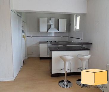 Location Appartement 2 pièces 50m² BELLEY 01300 - Photo 4