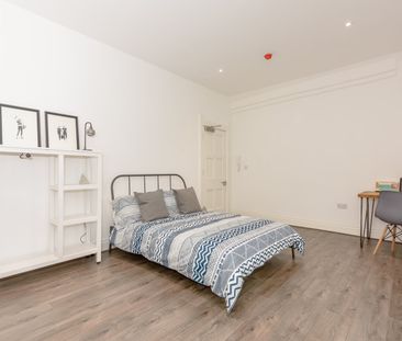 1 Bed Flat, Latimer House, L5 - Photo 2