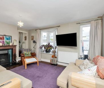 3 bedroom semi-detached house to rent - Photo 3