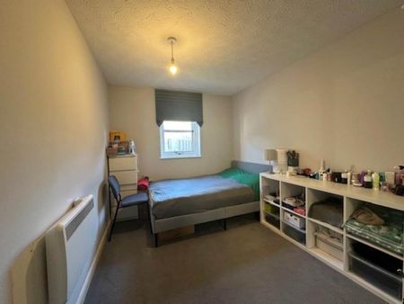 1 bedroom flat to rent - Photo 4
