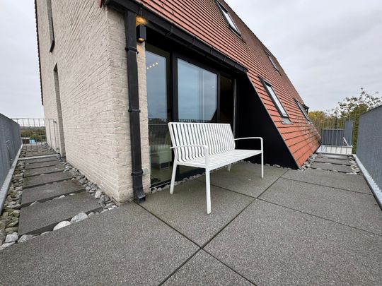 Energiezuinig en gemeubeld 3-slaapkamerappartement met afgesloten garage - Foto 1