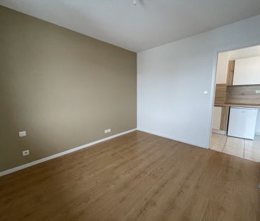 Location Appartement 2 pièces 35m² ONET LE CHATEAU 12850 - Photo 4