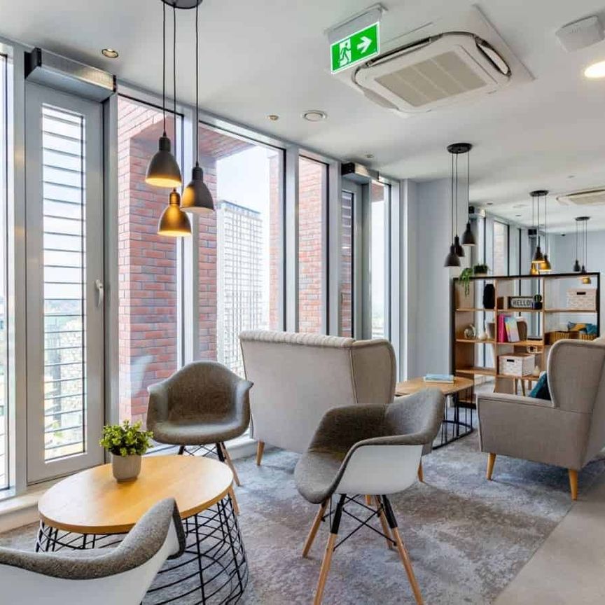 Bronze Studio - Photo 1