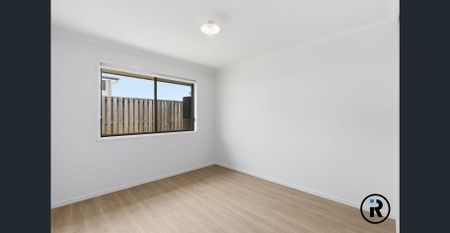 Stunning Family Home with Modern Comforts & Premium Features - Photo 2