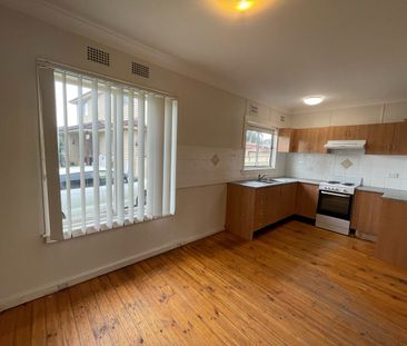 4 Bedroom family Home - Photo 4