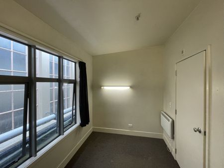 A one bedroom available in CBD - Photo 4