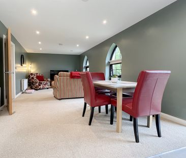 10 Old Church Square, Dundonald, Belfast, BT16 2FD - Photo 1