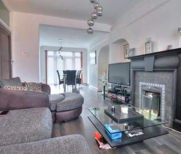 4 bedroom terraced house to rent - Photo 3