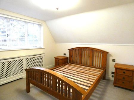 2 bedroom detached house to rent - Photo 3