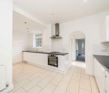 4 bedroom detached house to rent - Photo 6