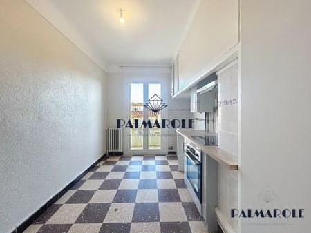 Location Appartement 4 pièces 83m² PERPIGNAN 66100 - Photo 4