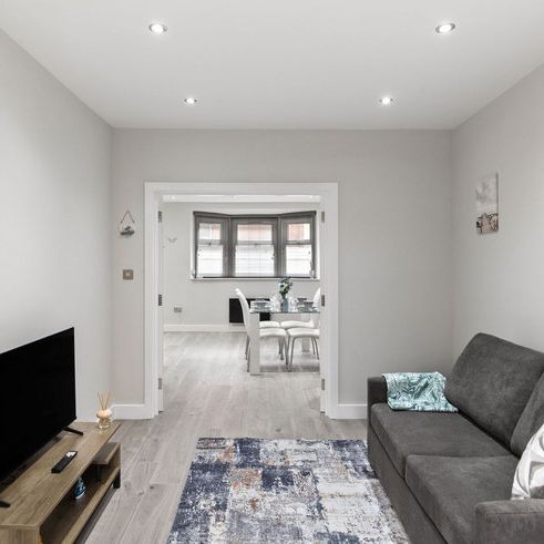 Saint Mary Street - Photo 1