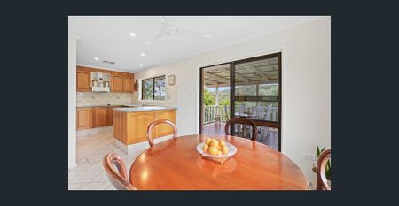 Charming Family Home in a Prime Location! - Photo 2